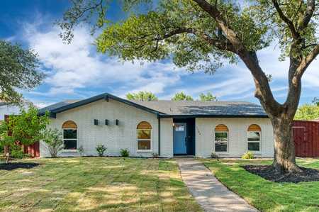 $429,900 - 3Br/2Ba -  for Sale in Park Forest Add 4, Plano