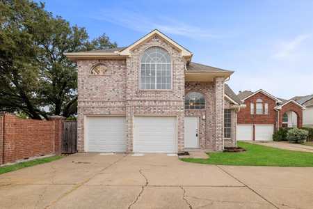 $455,000 - 3Br/3Ba -  for Sale in Creek Trails, Plano