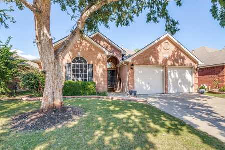 $369,900 - 3Br/2Ba -  for Sale in Woodbridge Phase 2b, Sachse