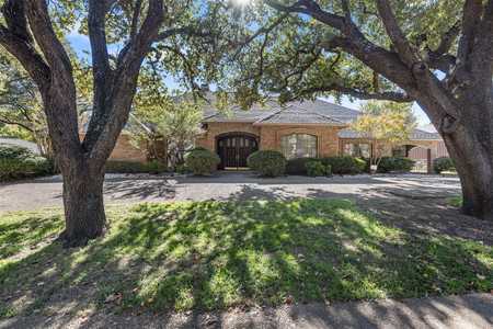 $875,000 - 4Br/5Ba -  for Sale in Prestonbend, Dallas