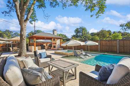 $975,000 - 4Br/3Ba -  for Sale in White Rock North 14th Instl, Dallas