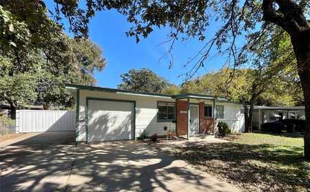 $215,000 - 3Br/1Ba -  for Sale in Carver Heights, Fort Worth