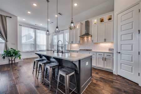 $519,999 - 4Br/3Ba -  for Sale in Wildridge Ph 3b, Little Elm