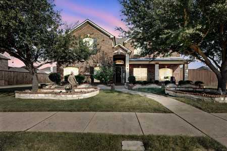 $985,000 - 5Br/4Ba -  for Sale in Villages At Willow Bay Ph V, Frisco