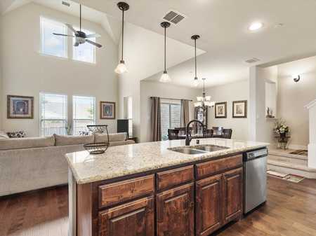 $439,000 - 3Br/3Ba -  for Sale in Glendover Gardens, Allen