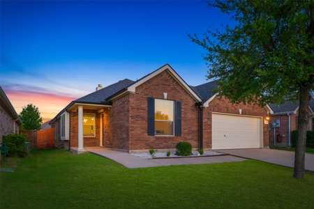 $399,900 - 3Br/2Ba -  for Sale in Sunset Pointe Ph Five, Little Elm