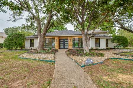 $1,195,000 - 4Br/3Ba -  for Sale in Walnut Hill, Dallas