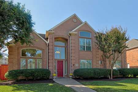 $649,900 - 4Br/4Ba -  for Sale in Oakwood Glen First Sec, Plano