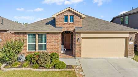 $429,500 - 4Br/2Ba -  for Sale in Ryan Meadows Ph I, Denton