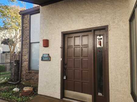 $259,000 - 2Br/2Ba -  for Sale in Midway Villas, Dallas