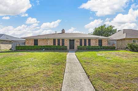 $470,000 - 3Br/3Ba -  for Sale in University Estates, Richardson