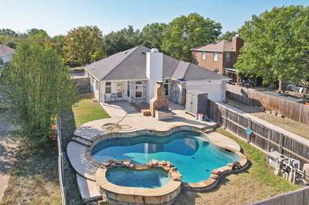 $420,000 - 3Br/2Ba -  for Sale in Country Meadow Ph 2-a, Allen