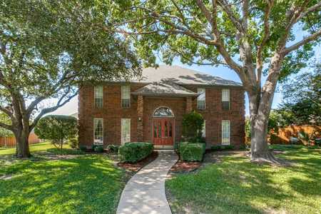 $689,000 - 4Br/3Ba -  for Sale in Sherril Park North Sec Three, Richardson