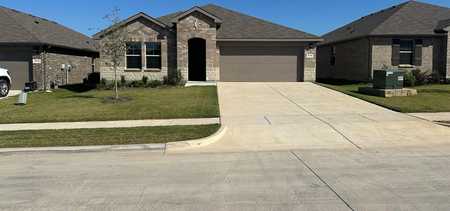 $293,990 - 4Br/2Ba -  for Sale in Sculptor's Park, Springtown