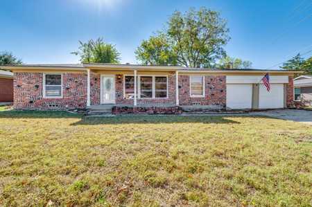 $285,000 - 3Br/2Ba -  for Sale in Bellvue Add, Hurst