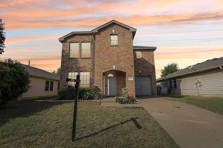 $250,000 - 3Br/3Ba -  for Sale in College Terrace Ph 02, Dallas