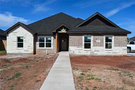 $327,500 - 4Br/2Ba -  for Sale in Carriage Hills, Abilene