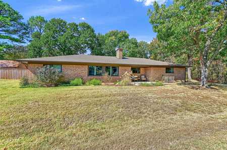 $675,000 - 3Br/3Ba -  for Sale in Glen Eden North Lake, Pottsboro