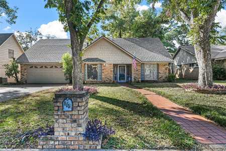 $389,900 - 4Br/2Ba -  for Sale in Mill Creek Estates Add, Arlington