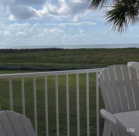 $610,000 - 3Br/2Ba -  for Sale in Villas At Pointe West Condos, Galveston