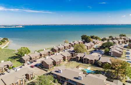 $132,500 - 1Br/1Ba -  for Sale in Faulkner Point 02, Garland