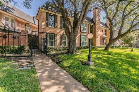 $175,000 - 1Br/1Ba -  for Sale in Ambassador House Condos, Dallas