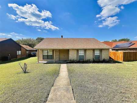 $299,000 - 3Br/2Ba -  for Sale in Highlands 03, Cedar Hill