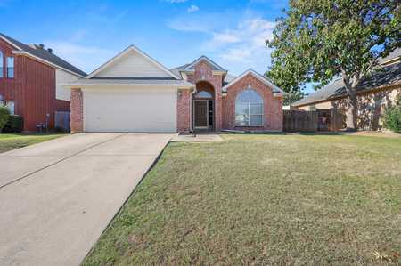 $365,000 - 4Br/2Ba -  for Sale in Country Club Estates Add, Mansfield