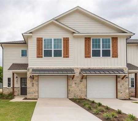 $299,000 - 2Br/3Ba -  for Sale in Tarleton Crossings, Stephenville