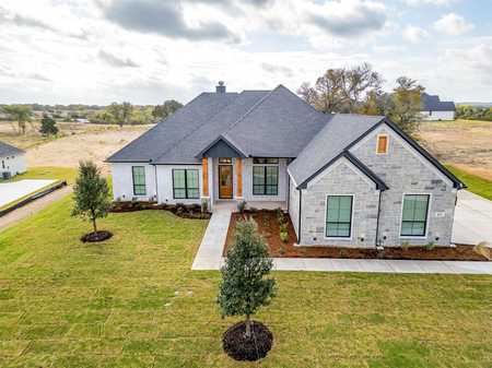 $640,000 - 4Br/3Ba -  for Sale in Calhoun Acres, Azle