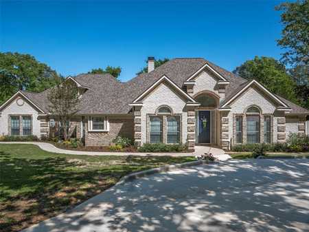 $649,000 - 4Br/4Ba -  for Sale in Hickory Creek Estates, Mineola