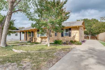 $479,900 - 3Br/3Ba -  for Sale in Richardson Heights 09 2nd Sec, Richardson