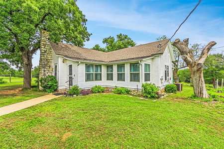 $675,000 - 3Br/2Ba -  for Sale in Milam Co Sch Ld Tract 51 Abst, Rainbow