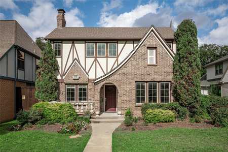 $1,100,000 - 4Br/4Ba -  for Sale in Edgemont Park Add, Dallas