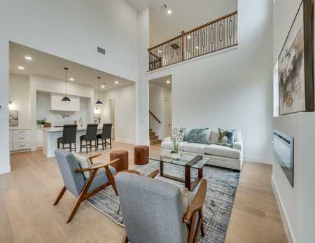 $950,000 - 5Br/5Ba -  for Sale in Grand Braniff, Irving