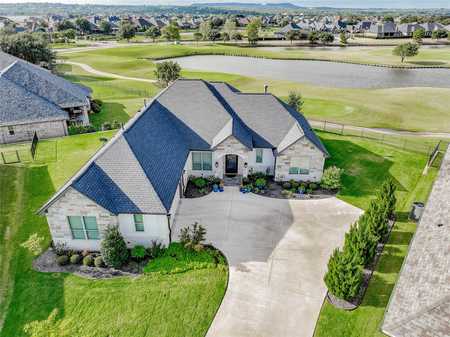 $749,900 - 3Br/3Ba -  for Sale in Harbor Lakes Sec 7, Granbury