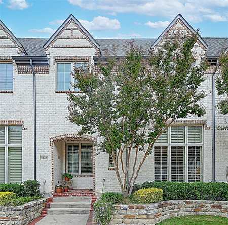 $450,000 - 2Br/3Ba -  for Sale in Amber Trails 02, Dallas