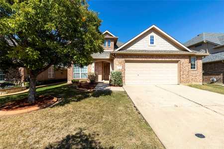 $399,900 - 4Br/3Ba -  for Sale in Heritage Add, Fort Worth