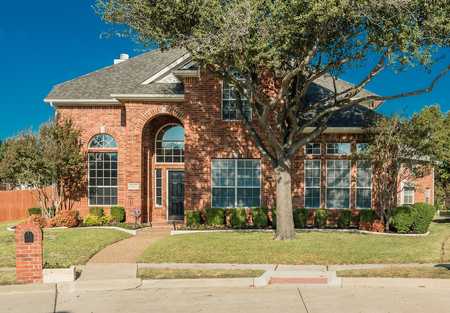 $699,000 - 5Br/4Ba -  for Sale in Bristol Pointe Estates #2, Plano