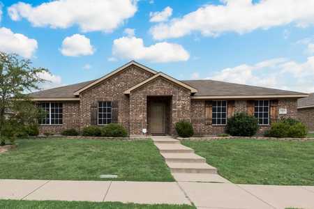 $320,000 - 4Br/2Ba -  for Sale in Bear Creek Ranch Ph 1, Lancaster