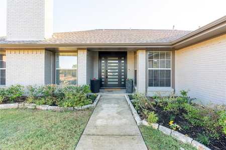 $558,000 - 4Br/2Ba -  for Sale in Country Place Plano Phase #04, Plano