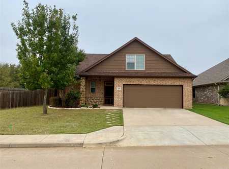 $355,000 - 3Br/3Ba -  for Sale in Ashley Oaks Ph One, Granbury