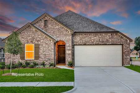 $319,990 - 4Br/2Ba -  for Sale in Walden Pond, Forney