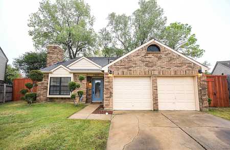 $495,000 - 4Br/3Ba -  for Sale in Prairie Creek Add Ph 2, Flower Mound