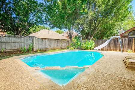 $379,000 - 4Br/3Ba -  for Sale in Westchester 03, Grand Prairie