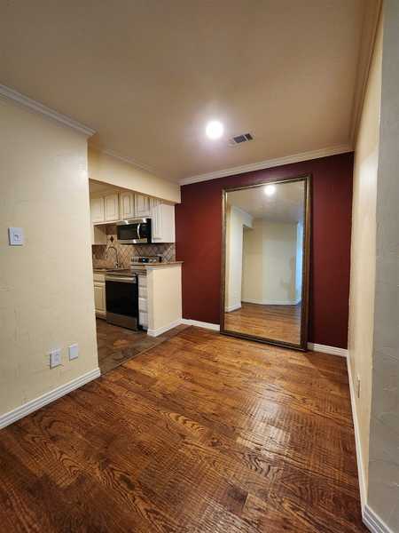 $175,000 - 2Br/1Ba -  for Sale in Cimarron Court Condo Ph 1, Dallas