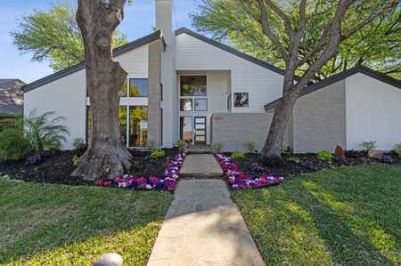 $878,500 - 4Br/3Ba -  for Sale in Hillcrest Manor 2nd Sec, Dallas