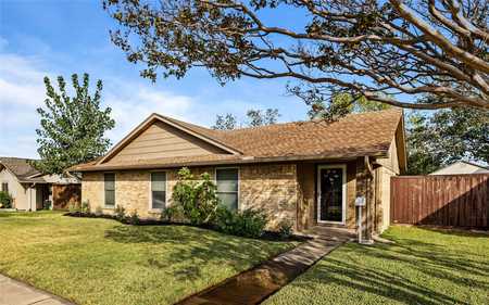 $340,000 - 3Br/2Ba -  for Sale in Rollingwood Estate 3, Carrollton