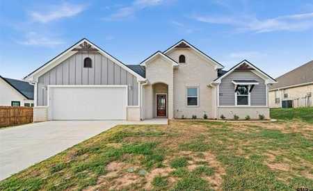 $313,000 - 4Br/2Ba -  for Sale in Nolan Farms Add U-1, Winona