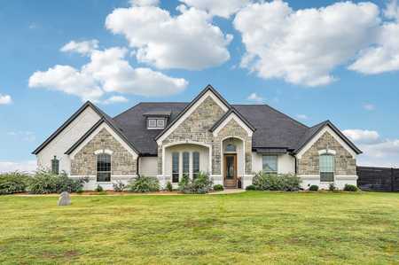 $600,000 - 4Br/3Ba -  for Sale in Hidden Springs Ranch Pc, Weatherford